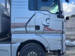 MAN TGX 26.580 6x4 Snowplow-Equipped Tipper Truck