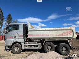 MAN TGX 26.580 6x4 Snowplow-Equipped Tipper Truck