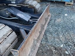 Kobelco SK75SR-7 excavator with rototilt, grab and 3 bucke
