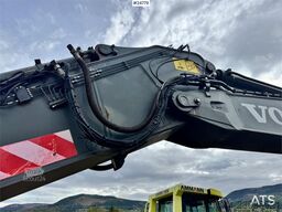 Volvo EC290BLC Excavator (2007) with Tiltrotator, Grappl