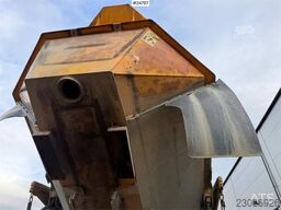 Moxy MT 26 6x6 dumper
