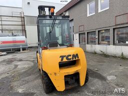 TCM FD50T9 5 ton truck