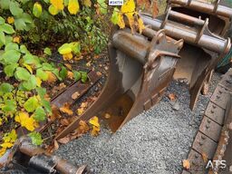 Volvo ECR145EL Excavator with GPS, Rototilt, OilQuick, H