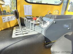 Combilift C5000XL GAS TRIPLEX 6000 EXTENDABLE FORK