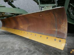 Caterpillar 130G Ex-army