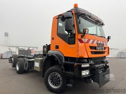 IVECO Trakker 410 6x4-2 Winterdienst