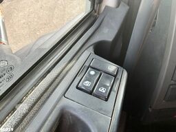 Renault Kerax 460 8x4 Palfinger 16 Tonmeter laadkraan