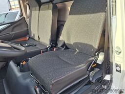 FUSO eCanter 4C15e 3-Sitzer Scattolini Kipper Staubox