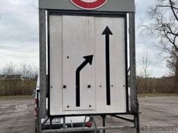 Mersch VT1-075E 1-Achs Verkehrsleitanhänger