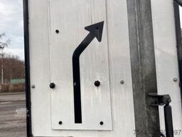 Mersch VT1-075E 1-Achs Verkehrsleitanhänger