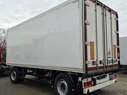 SCHMITZ CARGOBULL 18 t 2-Achs Anhänger Koffer isoliert Portaltüren