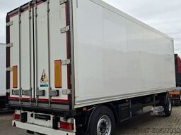 SCHMITZ CARGOBULL 18 t 2-Achs Anhänger Koffer isoliert Portaltüren