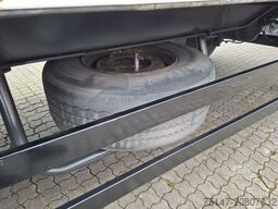 SCHMITZ CARGOBULL 18 t 2-Achs Anhänger Koffer isoliert Portaltüren