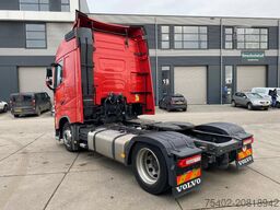 Volvo FH 13.420 Globetrotter / Mega / 2x Tank
