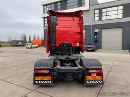 Volvo FH 13.420 Globetrotter / Mega / 2x Tank