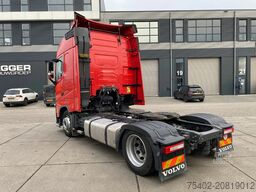 Volvo FH 13.420 Globetrotter / Mega / 2x Tank