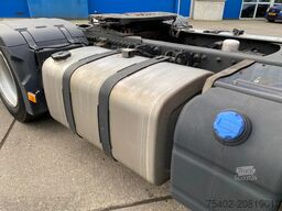 Volvo FH 13.420 Globetrotter / Mega / 2x Tank