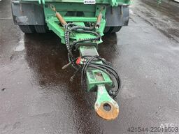 Istrail 3 akslet machine trailer with hydraulic ramps