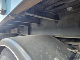 JUMBO DO 300 S/   2 X STEERING /BPW DRUM / DOUBLE TIR...