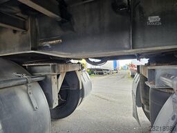 JUMBO DO 300 S/   2 X STEERING /BPW DRUM / DOUBLE TIR...