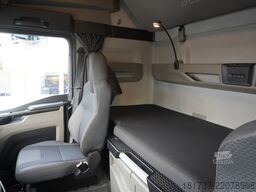 MAN TGX 18.510 E6 4×2 tractor unit & trailer