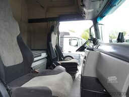 MAN TGX 18.470 4x4H tractor unit