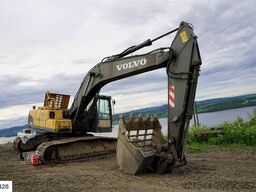 Volvo EC240CL Crawler Excavator with 2 Buckets