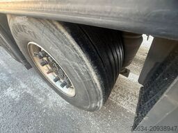 SCHMITZ CARGOBULL SCB S3 MEGA 2xLift 435/50R19,5 1A Zustand