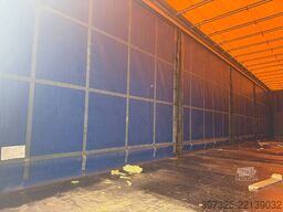 Krone Curtainsider / Planenauflieger