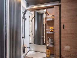 KNAUS L!VE WAVE 650 MEG Black Selection, Auto