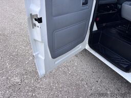 Ford Transit 300