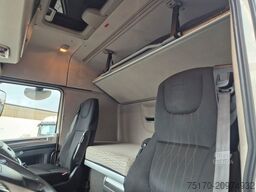 DAF XF 450 4x2 Spoiler Klima 2x Tank 2x Bett