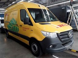 MERCEDES-BENZ eSprinter 312 DHL Regal KEP-Ausbau