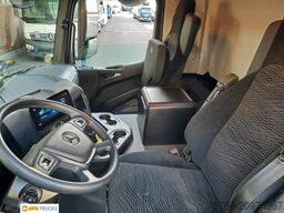 MERCEDES-BENZ 1824 L ACTROS Koffer 7,35 m mit Tür + LBW 2t