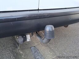 Opel Vivaro 2.0 D L 9-Sitzer Klima Navi Pro AHK 144PS