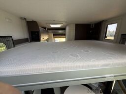 Chausson Welcome 611 Travel Line 2 Aufbautüren, 2 Hubbetten