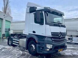 Mercedes-Benz Antos 1943   243748 km!  origineel NL trekker. ...