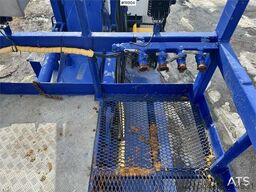 Scania P114 Lift truck w/ Compressor and 8 meter Lift.