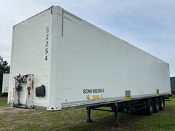 SCHMITZ CARGOBULL SKO24 / Trockenkoffer / Railway / Huckepack