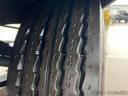 SCHMITZ CARGOBULL SKO24/Carrier 1950Mt/Multitemp/Trennwand /Lift