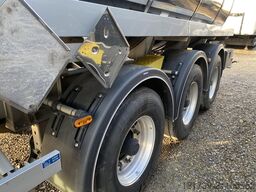 Lag O-3-ST bitumen tank trailer 43 t / 2023