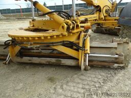 Volvo G946 6x6 road grader / Leica 3D system