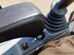 Takeuchi TB225 V3 Powertilt 3 Löffel