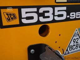 JCB 535-95 / 3.5 T / range 9.5 m / joystick