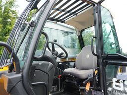 JCB 540-140 telescopic loader / 14 m range