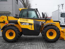 JCB 535-95 / 3.5 T / range 9.5 m / joystick