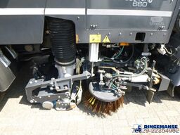 D.A.F. LF 230 4x2 Euro 6 Schmidt Street King 660 sweeper