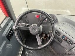 Kalmar Terminal tractor / Terminal-Zugmaschine /