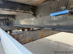 Krone 3 Achs Standard Lift Lasicode XLGetränke