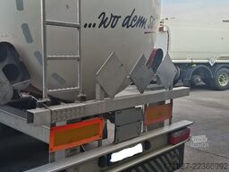 Haage und Knapp Tanksattel Chemie 3 Kammer, 30.000 l ADR